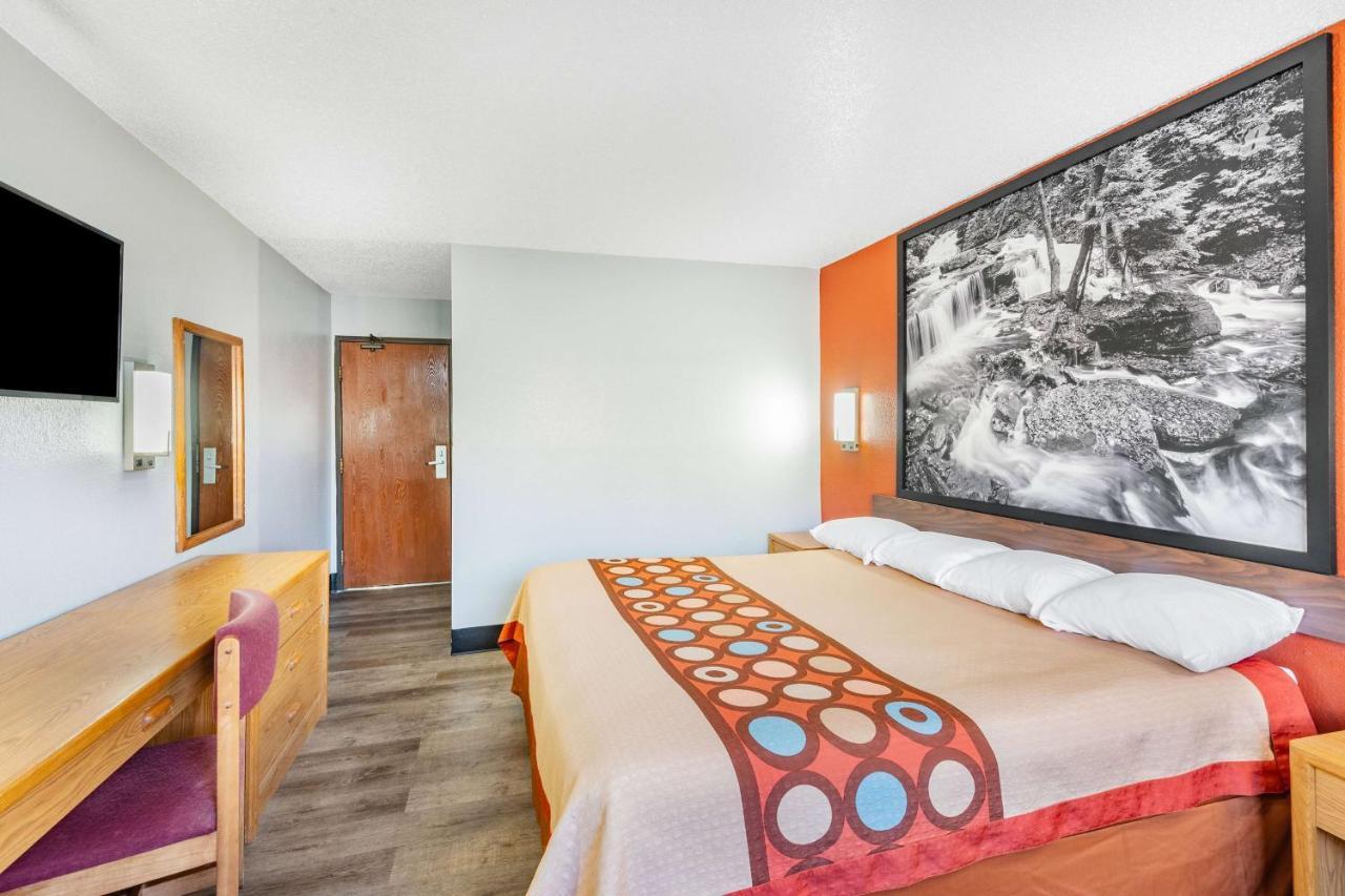 Готель Super 8 By Wyndham Waynesburg Екстер'єр фото
